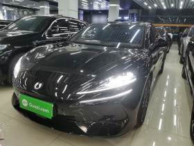 腾势Z9GT 2024款 1100四驱Ultra版