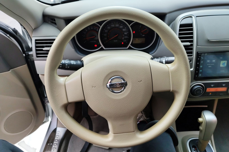 日产 轩逸 2012款 经典 1.6XE 自动舒适版局部细节13