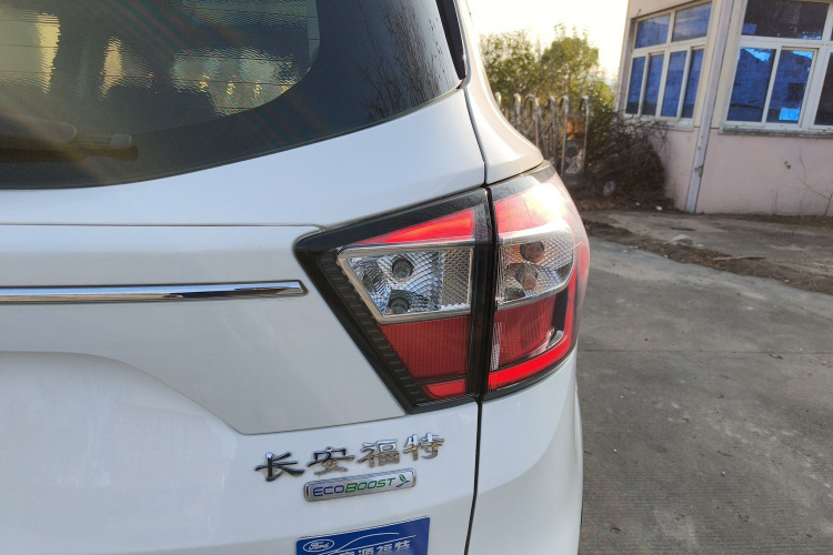 福特 翼虎 2018款 EcoBoost 180 两驱铂翼型车身外观6006