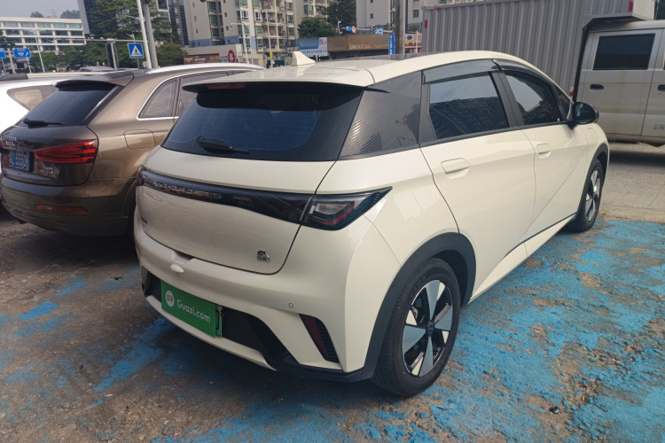 比亚迪 海豚 2023款 420km 时尚版车身外观7