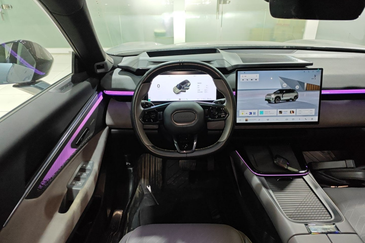 领克08 EM-P 2025款 245km 超长续航Halo中控内饰13