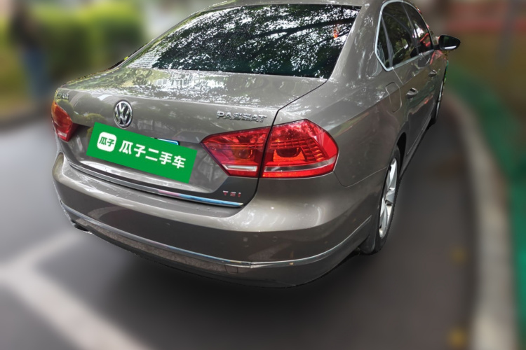 大众 帕萨特 2011款 2.0TSI DSG至尊版车身外观6005