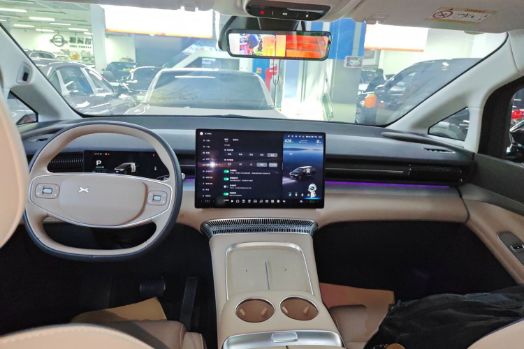 小鹏X9 2025款 740超长续航 Max中控内饰7002