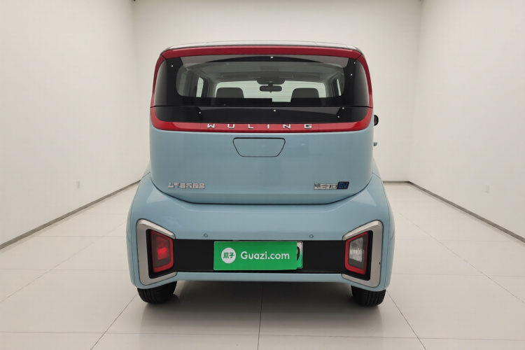 五菱汽车 五菱NanoEV 2021款 玩乐款车身外观6