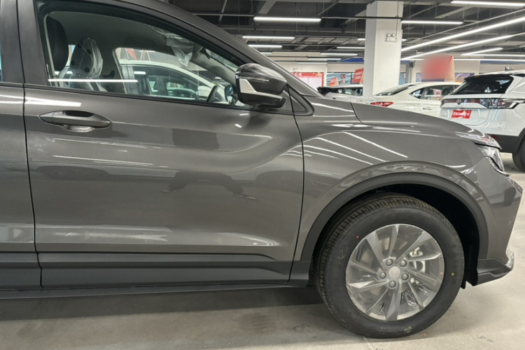 吉利汽车 缤越 2025款 1.5L CVT超能版车身外观6005