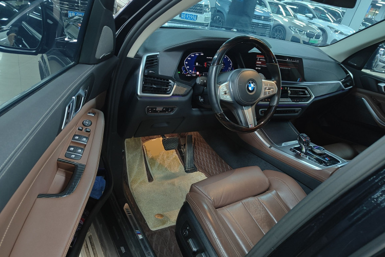 宝马X5(进口) 2021款 改款 xDrive30i M运动套装中控内饰20
