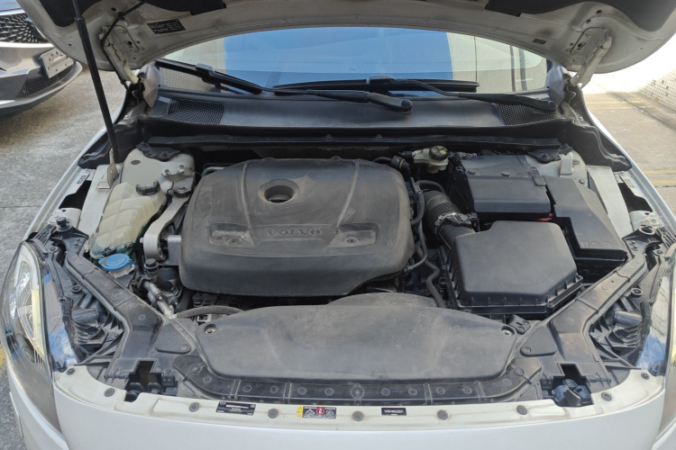 沃尔沃V40 2016款 T4 智雅版局部细节24