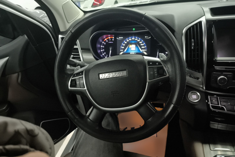 哈弗H9 2017款 2.0T 汽油四驱尊享型 5座中控内饰13