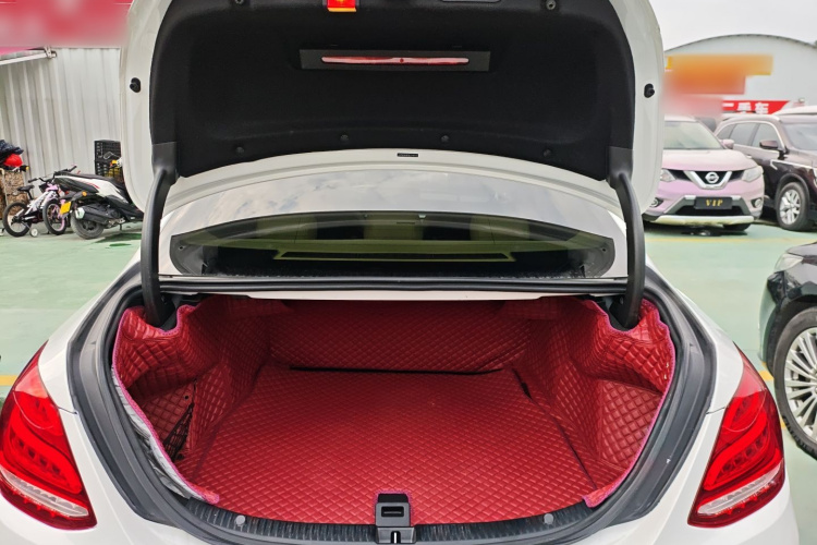 奔驰C级 2018款 C 180 L 时尚型运动版机舱底盘23