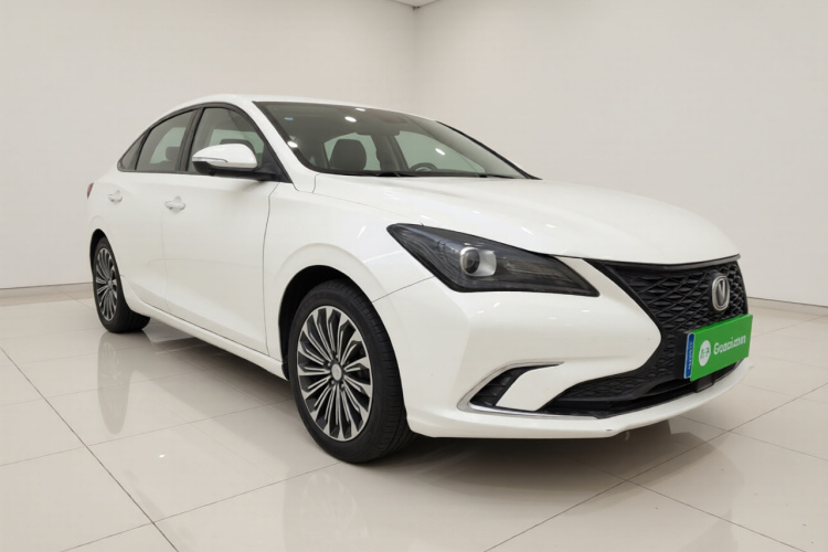 长安 逸动 2019款 蓝鲸版 280T GDI DCT极速型车身外观3