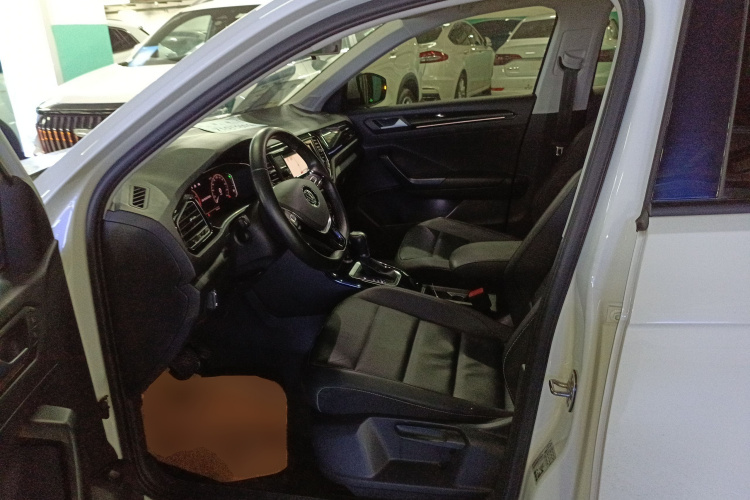 大众 T-ROC探歌 2019款 280TSI DSG两驱舒适型 国VI中控内饰19