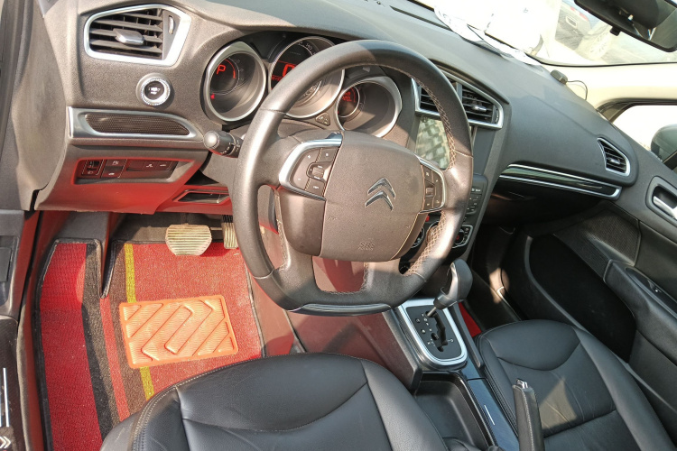 雪铁龙C4L 2014款 1.6THP 智驱版 自动劲智型中控内饰12