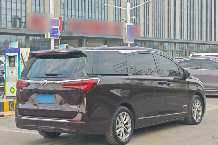 别克GL8 2020款 Avenir艾维亚 六座贤礼版车身外观6004