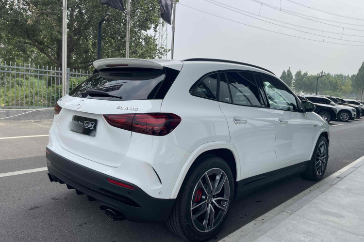 奔驰GLA AMG 2024款 AMG GLA 35 4MATIC车身外观6004