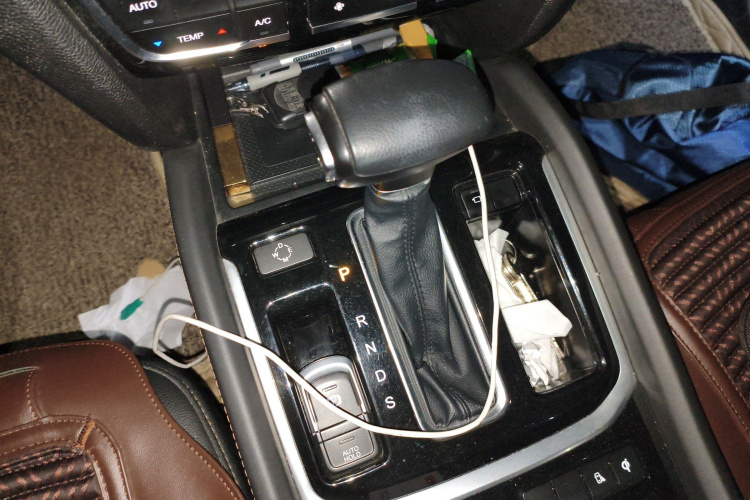 广汽传祺 传祺GS8 2017款 320T 两驱豪华智联版（七座）局部细节18