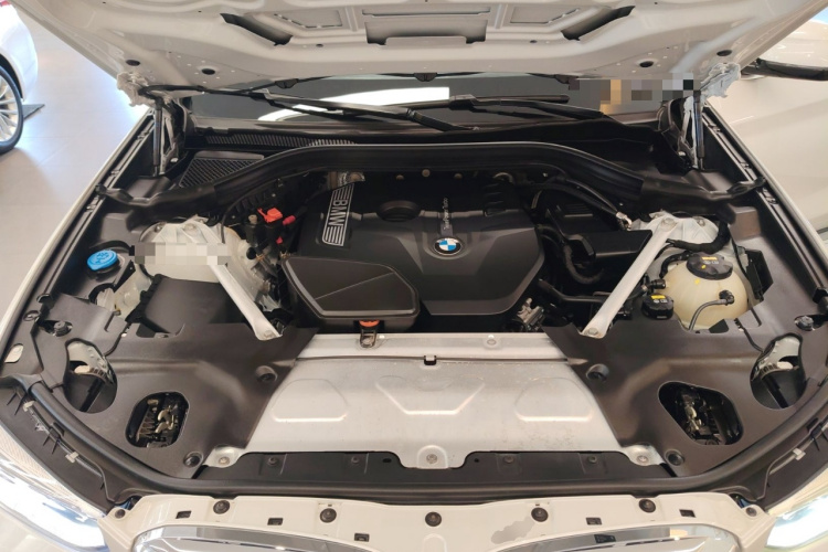 宝马X3 2020款 xDrive28i 豪华套装机舱底盘24