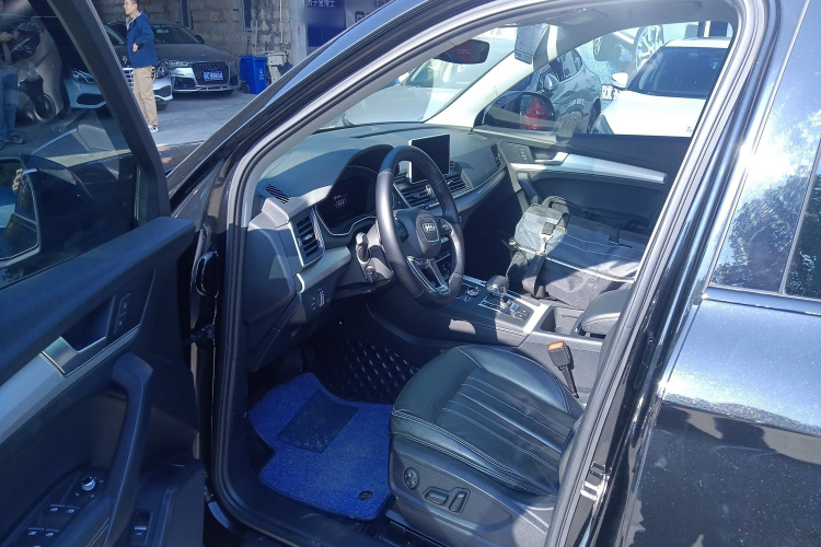 奥迪Q5L 2020款 改款 40 TFSI 荣享时尚型中控内饰20