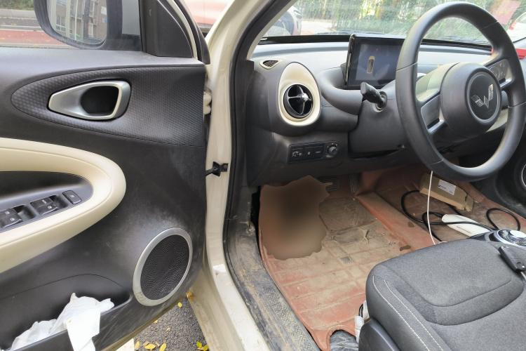 五菱汽车 五菱缤果 2023款 203km 轻享款中控内饰20