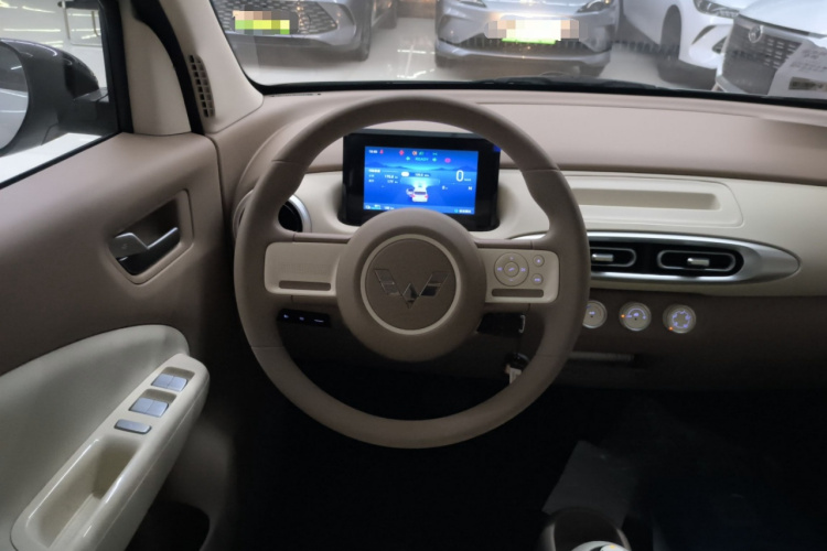 五菱汽车 宏光MINIEV 2025款 四门版 进阶款中控内饰13