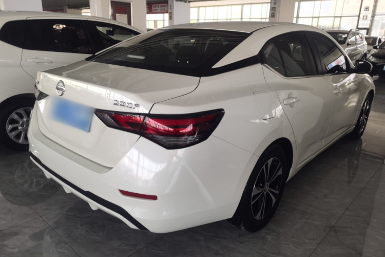 日产 轩逸 2021款 1.6L XL CVT悦享版车身外观7