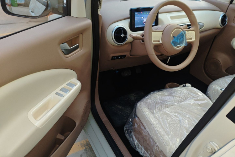 五菱汽车 宏光MINIEV 2025款 四门版 进阶款中控内饰20