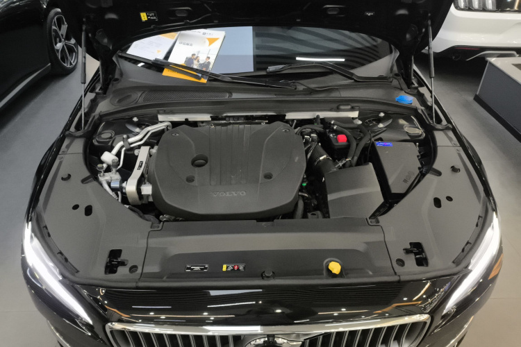 沃尔沃S90 2024款 B5 智远豪华版机舱底盘24