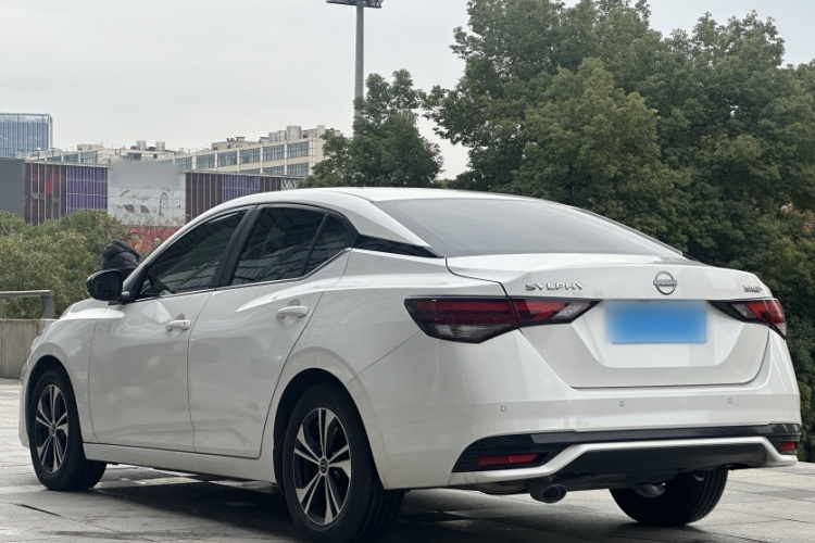 日产 轩逸 2023款 1.6L CVT悦享版车身外观6008