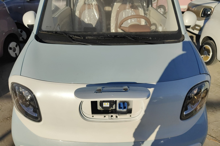 奔腾小马 2026款 222km 萌趣马 Plus机舱底盘24