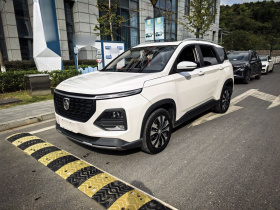 宝骏530 2020款 1.5T CVT尊贵互联型 6座