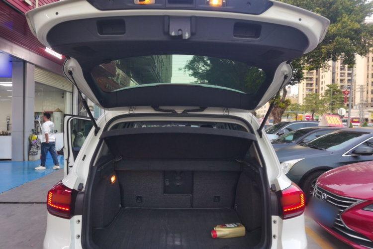 大众 途观 2015款 1.8TSI 自动两驱风尚版局部细节23