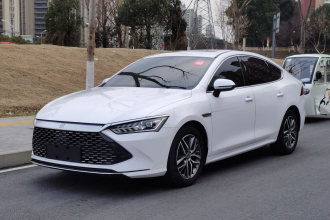 比亚迪 秦PLUS 2021款 DM-i 55KM 旗舰型