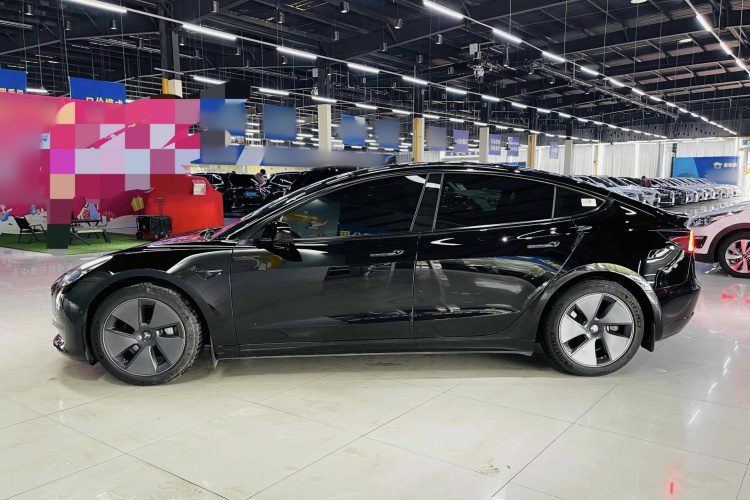 特斯拉 Model Y 2022款 改款 后轮驱动版车身外观6004