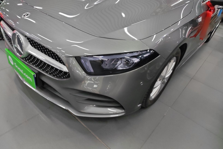 奔驰A级 2021款 A 200 L 运动轿车时尚型局部细节36