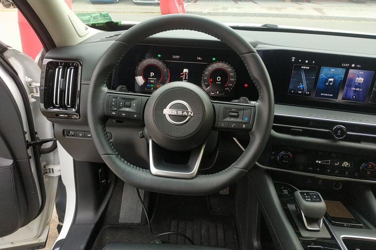 日产 探陆 2024款 380VC-TURBO 四驱智尊版 6座局部细节13
