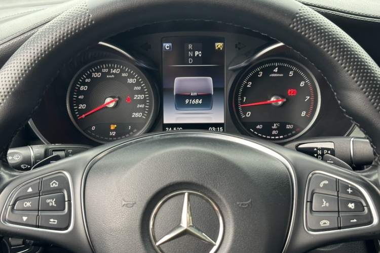 奔驰GLC 2017款 GLC 200 4MATIC中控内饰7010