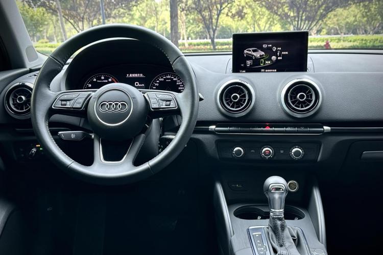 奥迪A3 2020款 Limousine 35 TFSI 时尚型 国VI局部细节13