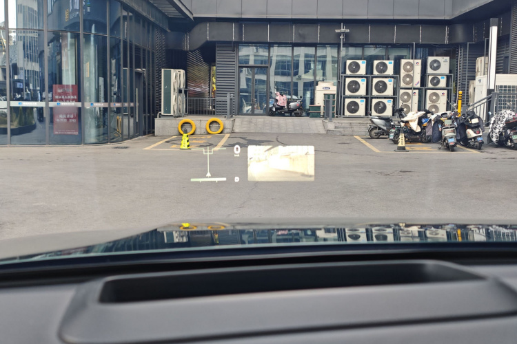 理想汽车 理想L9 2022款 Max局部细节9015