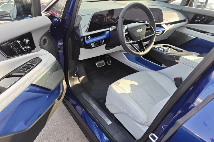 凯迪拉克 IQ傲歌 2024款 标准续航版中控内饰20