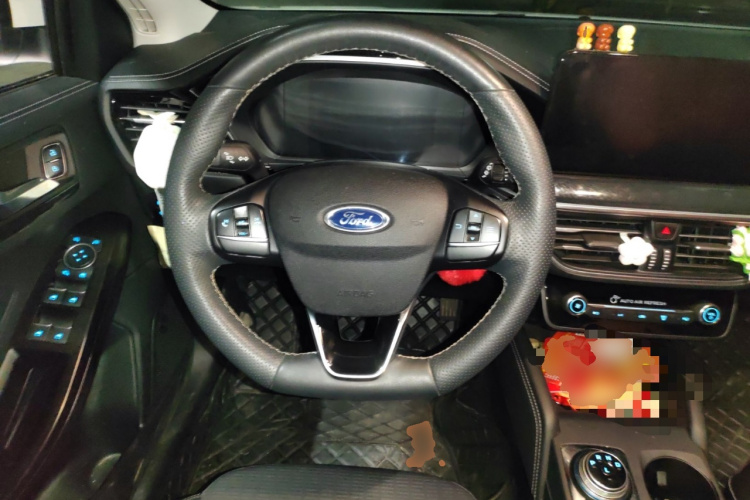 福特 福克斯 2021款 两厢 EcoBoost 180 自动锋潮型中控内饰13