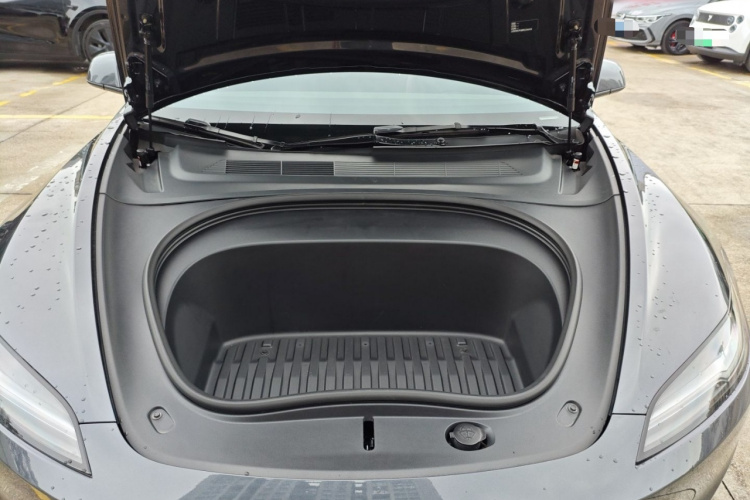 特斯拉 Model 3 2023款 后轮驱动版机舱底盘24