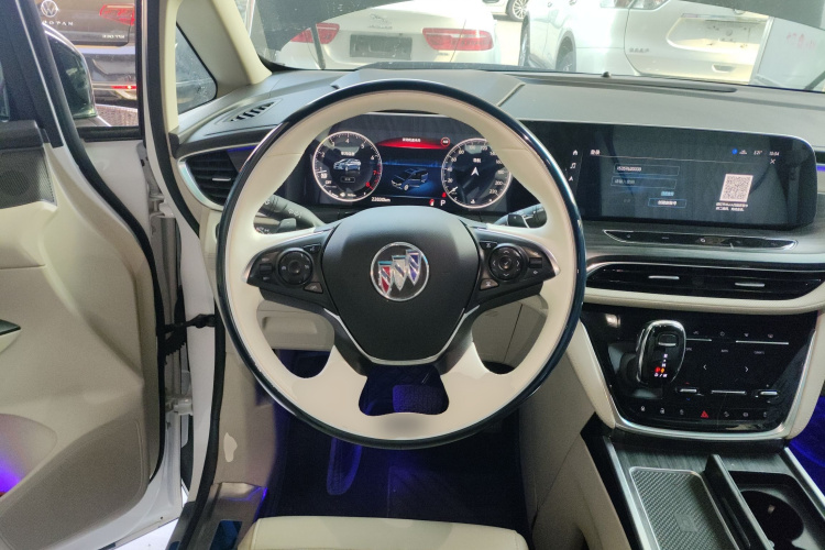 别克GL8 2022款 ES陆尊 653T 舒适型中控内饰13