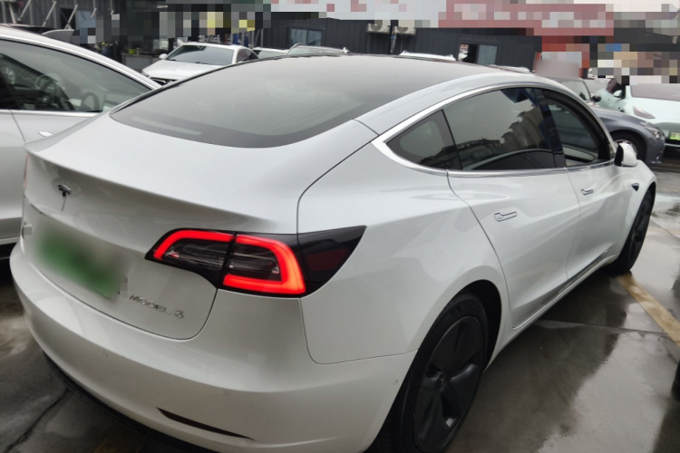 特斯拉 Model 3 2020款 标准续航后驱升级版车身外观6005