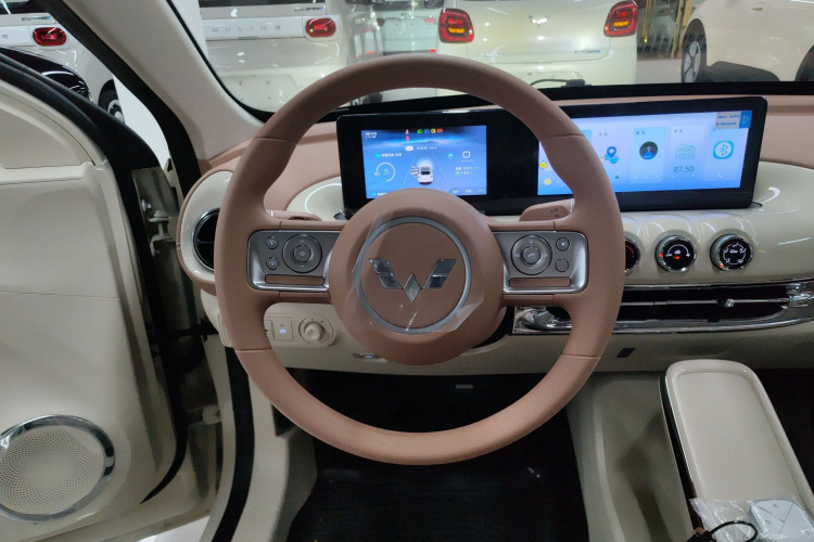 五菱汽车 五菱缤果 2025款 333km 悦享款中控内饰13