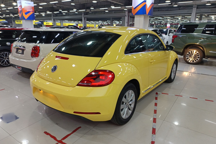 大众 甲壳虫 2015款 180TSI车身外观7