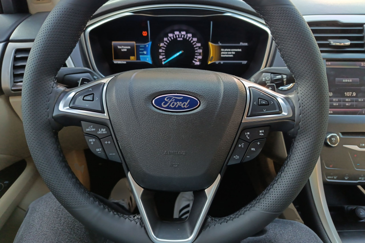 福特 蒙迪欧 2013款 2.0L GTDi200豪华型中控内饰13