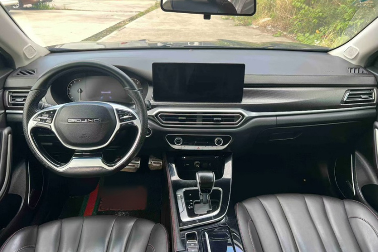 北京汽车 北京U7 2019款 1.5T CVT精英版 国VI中控内饰7005