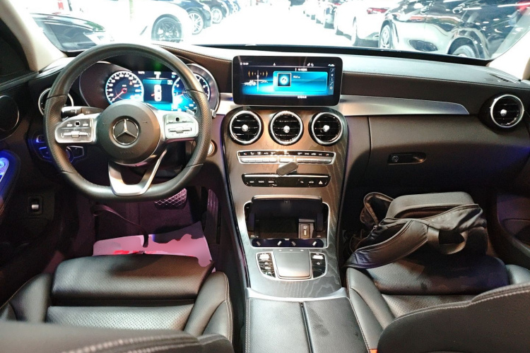奔驰C级 2021款 C 260 L 运动版中控内饰12