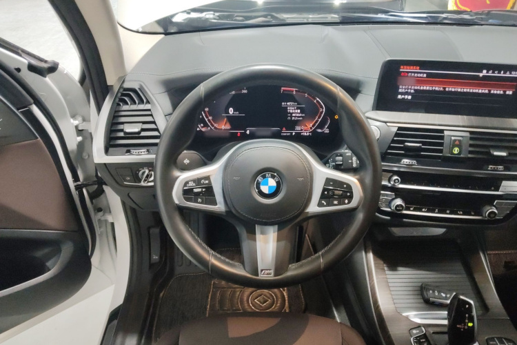 宝马X3 2020款 xDrive25i M运动套装中控内饰13