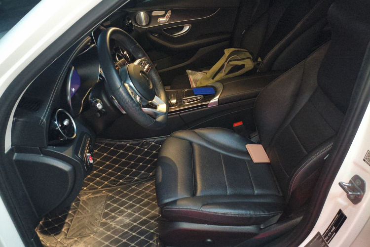 奔驰C级 2021款 C 260 L 运动星耀臻藏版中控内饰19