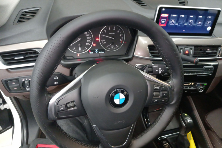 宝马X1 2018款 sDrive18Li 尊享型局部细节13